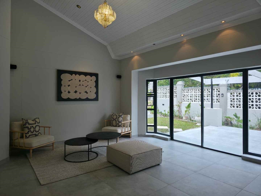 5 Bedroom Property for Sale in Plattekloof Western Cape